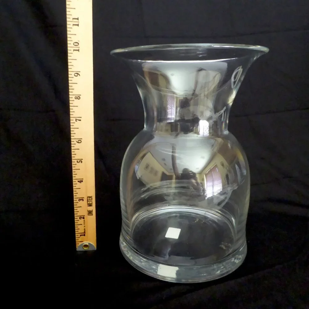 NEW 10.25” CRATE & BARREL LARGE GLASS FLOWER BOUQUET VASE
